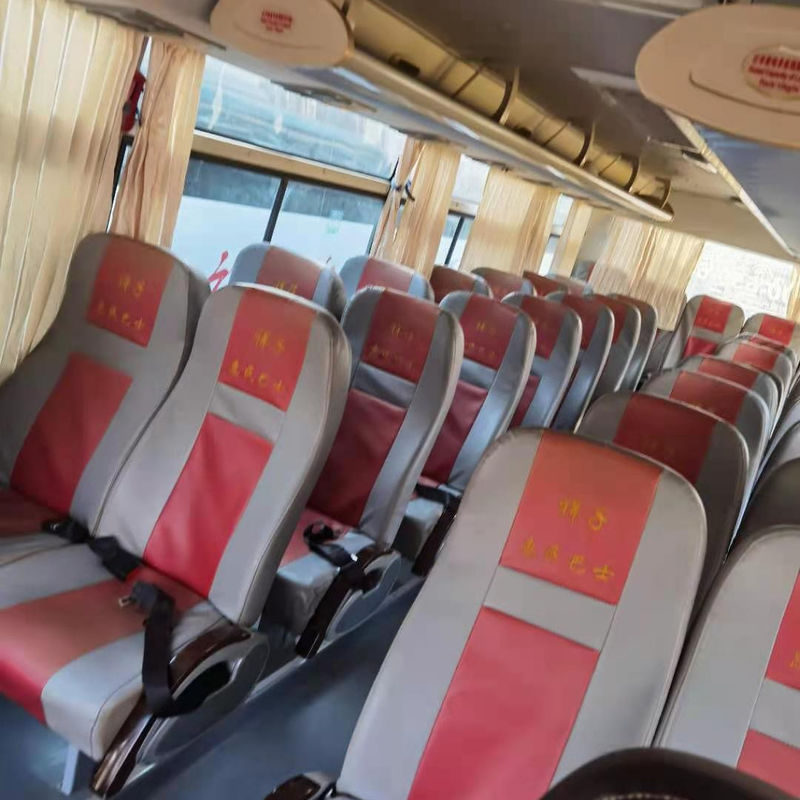 Автобус класса люкс с багажным отсеком объемом 2,7 м3 и общей шириной 2430 мм