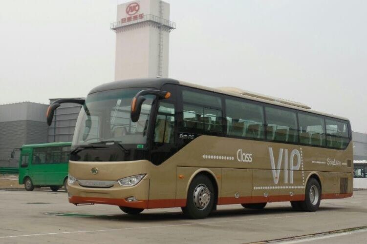 Дизайн 12-метрового автобуса для вечеринок Luxury Coach с двигателем Yuchai и 65 1 1 сидячим автобусом с 67 местами