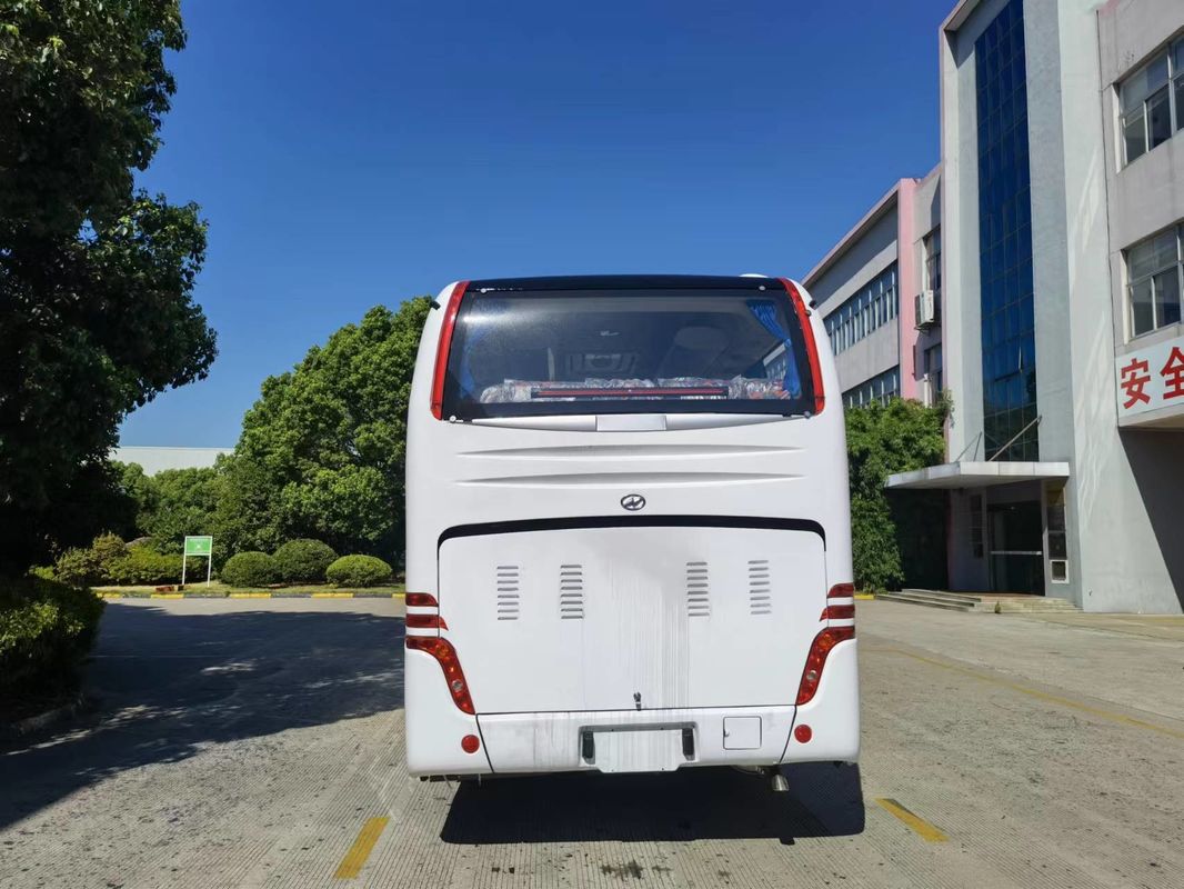 Потребность клиента 2022 Автобус с ручной коробкой передач Luxury Coach с 32 местами и столами
