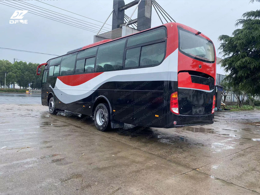 Передний двигатель 53 пассажиров Youtong Bus Luxury Coach с стандартом выбросов Euro 3