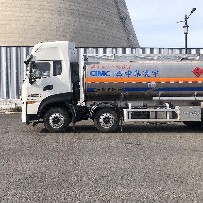 CIMC LINYU 8*4 Dongfeng Шасси 20-40m3 Нефтяной танк грузовик с максимальным крутящим моментом 1000-1500Nm