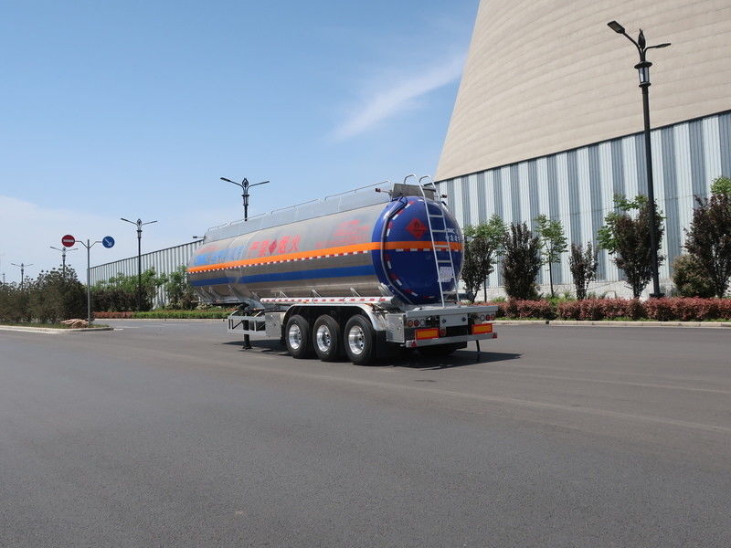 Изоляция 45,5m3 3 оси Горячий жидкий полуприцеп для транспортного средства для транспортировки жидкости