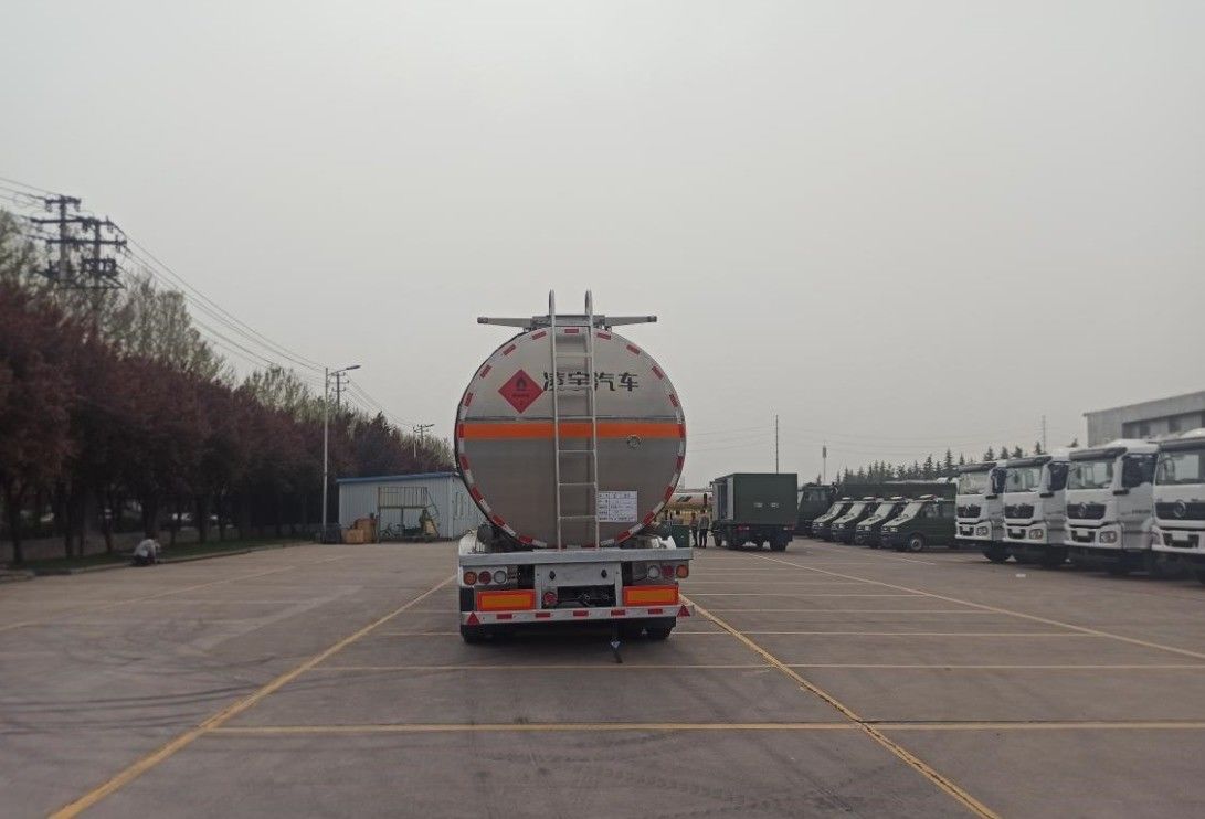 CIMC LINYU 46000L Алюминиевая сплав топливный танкер Прицепный грузовик с колесной базой 6150 1310 1310