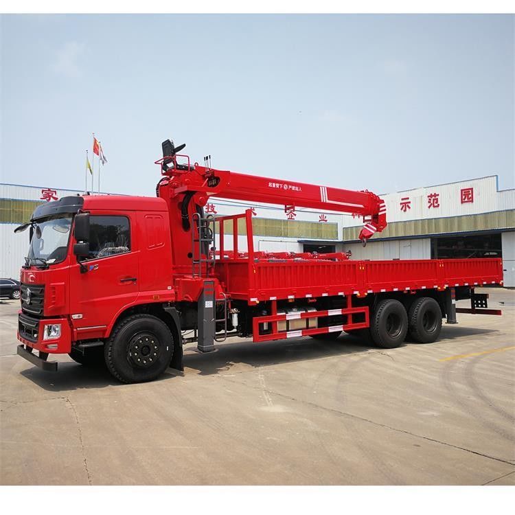 8-тонный мини-грузовик с монтированным краном с 4-метровой ручкой и гидравлическим насосом Eaton