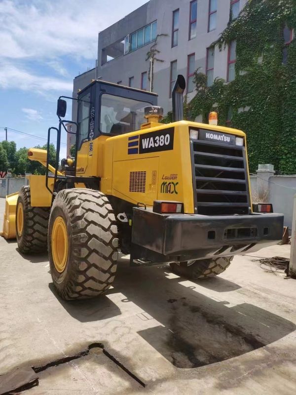 Передний погрузчик с номинальной нагрузкой 4 тонны и длиной 4,78 м Использованный оригинальный погрузчик 380-3 Komatsu