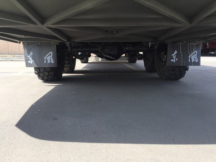 EURO 3 Дизельный внедорожник 4x4 с номинальной массой груза 4890 кг и емкостью сброса 6700 мл